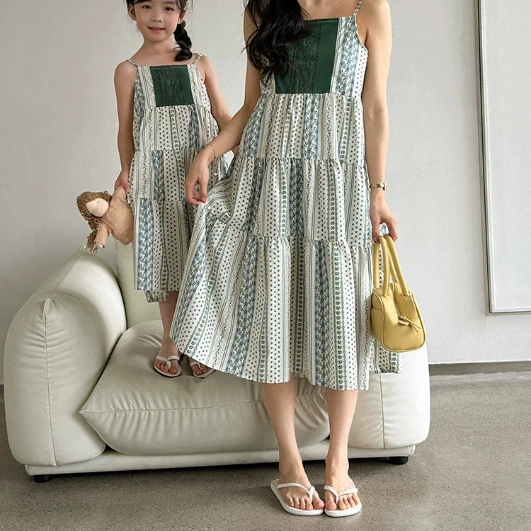 2025 Summer Collection Low MOQ Delpnana Apparel for Girls Family Matching Sleeveless Floral Print Dresses Loose Casual Worsted