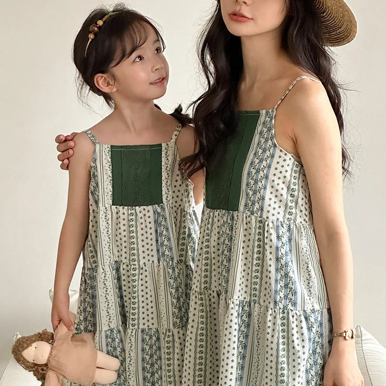 2025 Summer Collection Low MOQ Delpnana Apparel for Girls Family Matching Sleeveless Floral Print Dresses Loose Casual Worsted