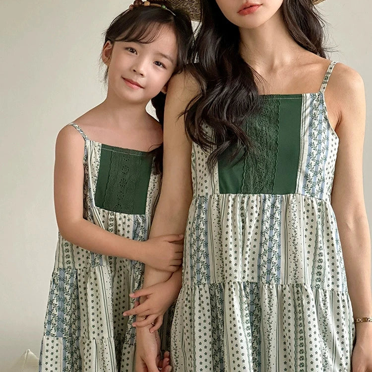 2025 Summer Collection Low MOQ Delpnana Apparel for Girls Family Matching Sleeveless Floral Print Dresses Loose Casual Worsted