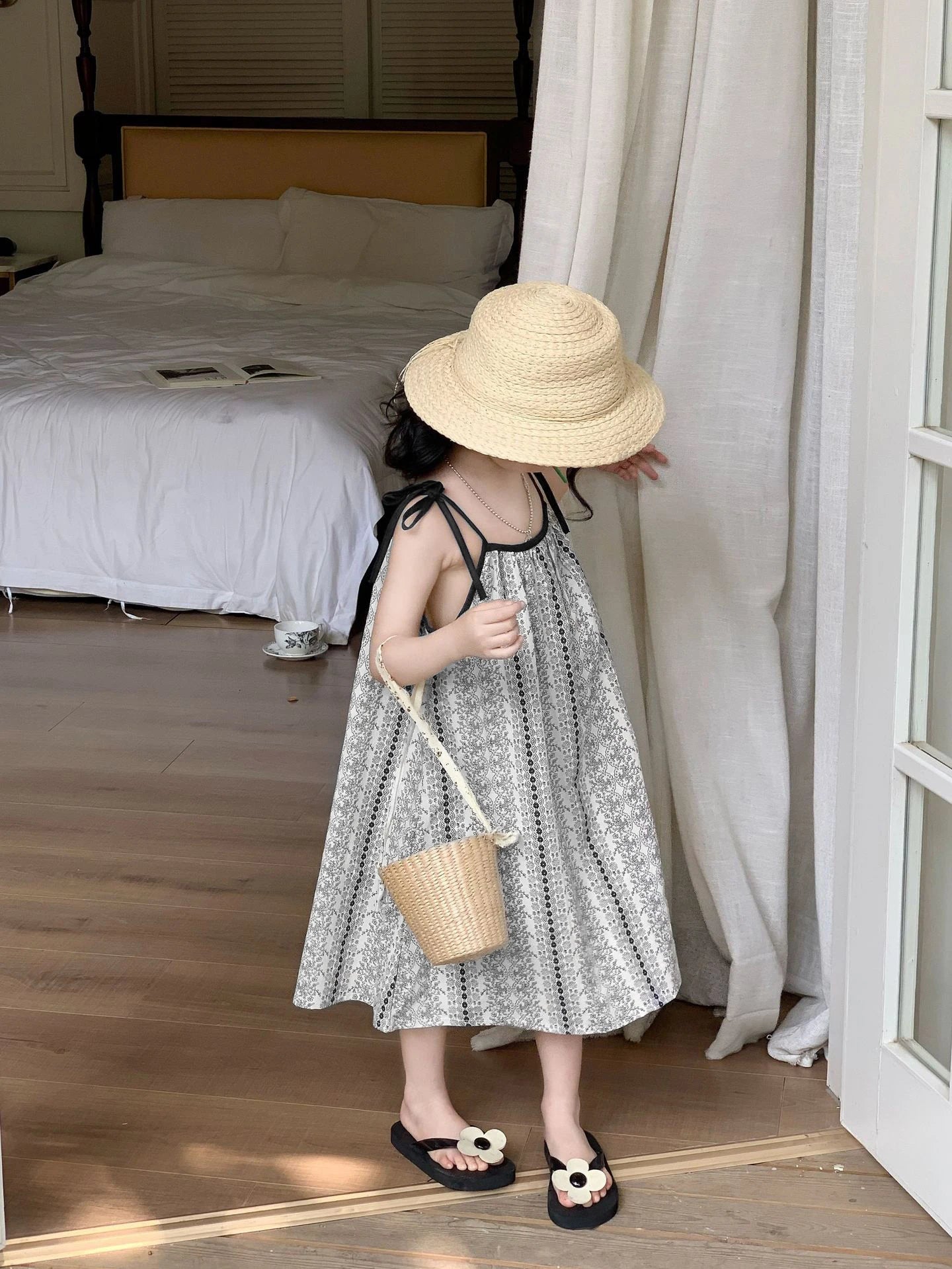 Bohemian printed style vacation dress For 1-9 Yrs Baby Girls 6.1 Children's Day Party Costumes Sleeveless loose beach Dress 2026