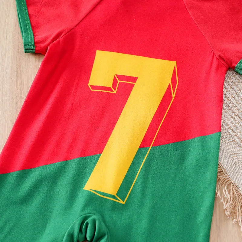 Newborn Baby Clothes Red and green Match colors No.7 Football suit 0 3 6 9 12 Months summer short-sleeved baby jumpsuit