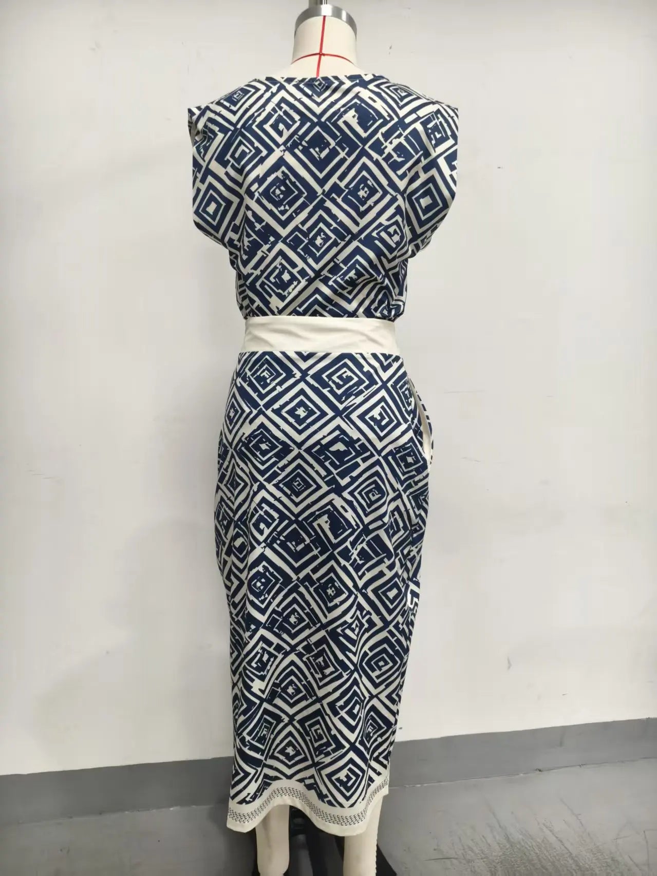 Women's Print Vest and Slim Skirt Two-Piece Set