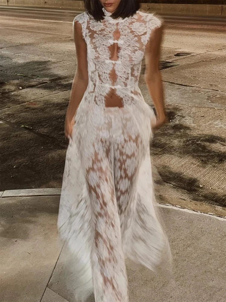 Women's Lace Halter Fishtail Maxi Gown