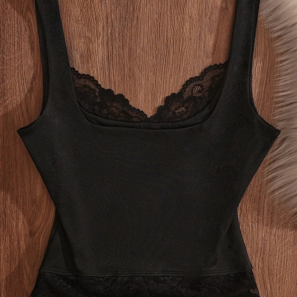 Ins Style Sleeveless Slim Lace Crop Top Solid Color V-neck Lace Sling Tank Bottoming Shirt Patchwork Spaghetti Y2k Top Summer